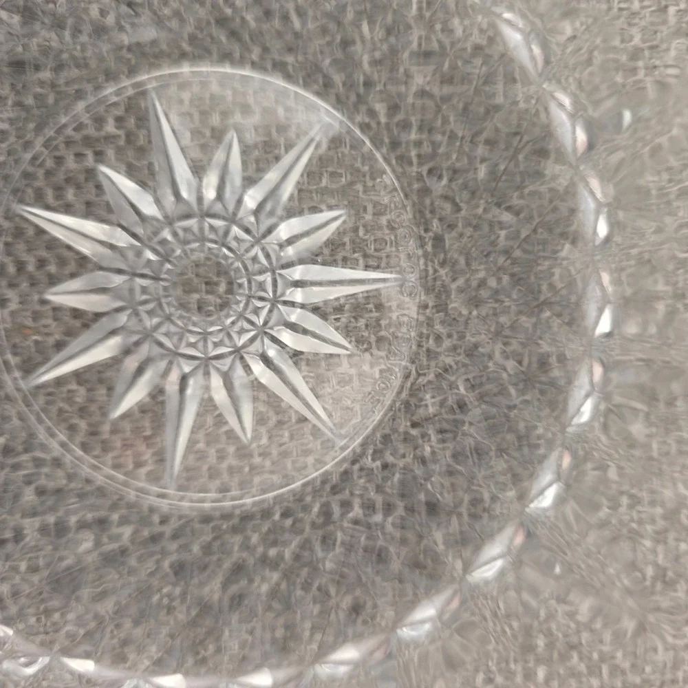Anchor Hocking Wexford Clear Glass Dessert Fruit Berry Bowl Starburst Vintage
